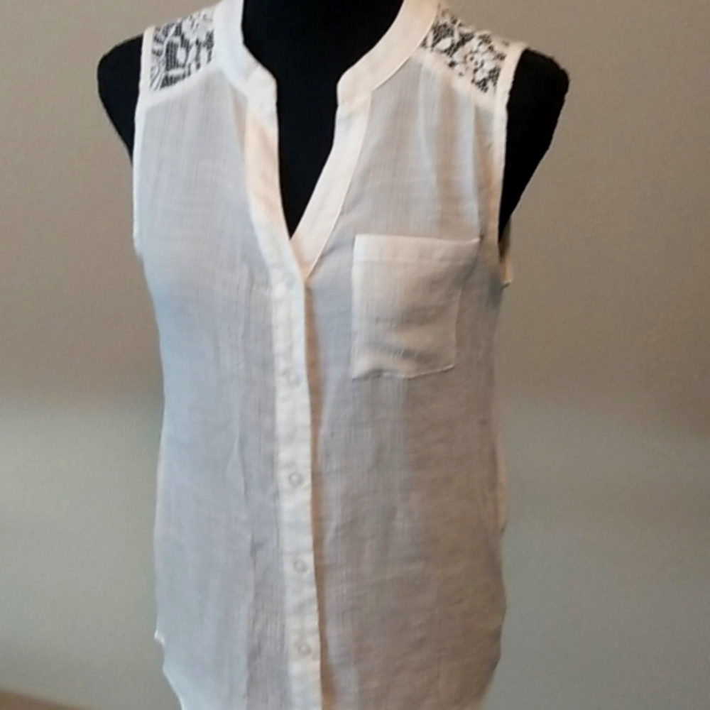 Blouse slightly used white